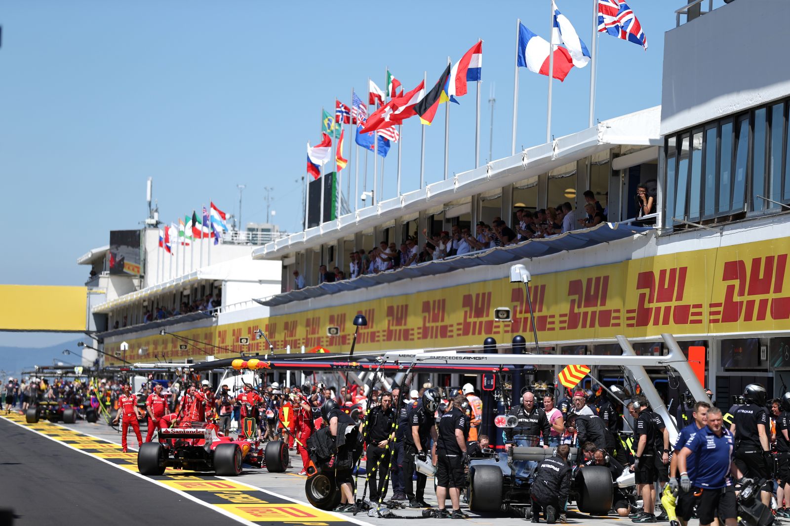 VIP vstupenky na Formulu 1 - Veľká cena Maďarska 2022 - Paddock Club